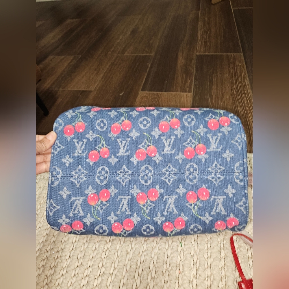 CUTE DENIM BAG Large SPEEDY Denim Cherries LV X TM MURAKAMI - Picture 14 of 17